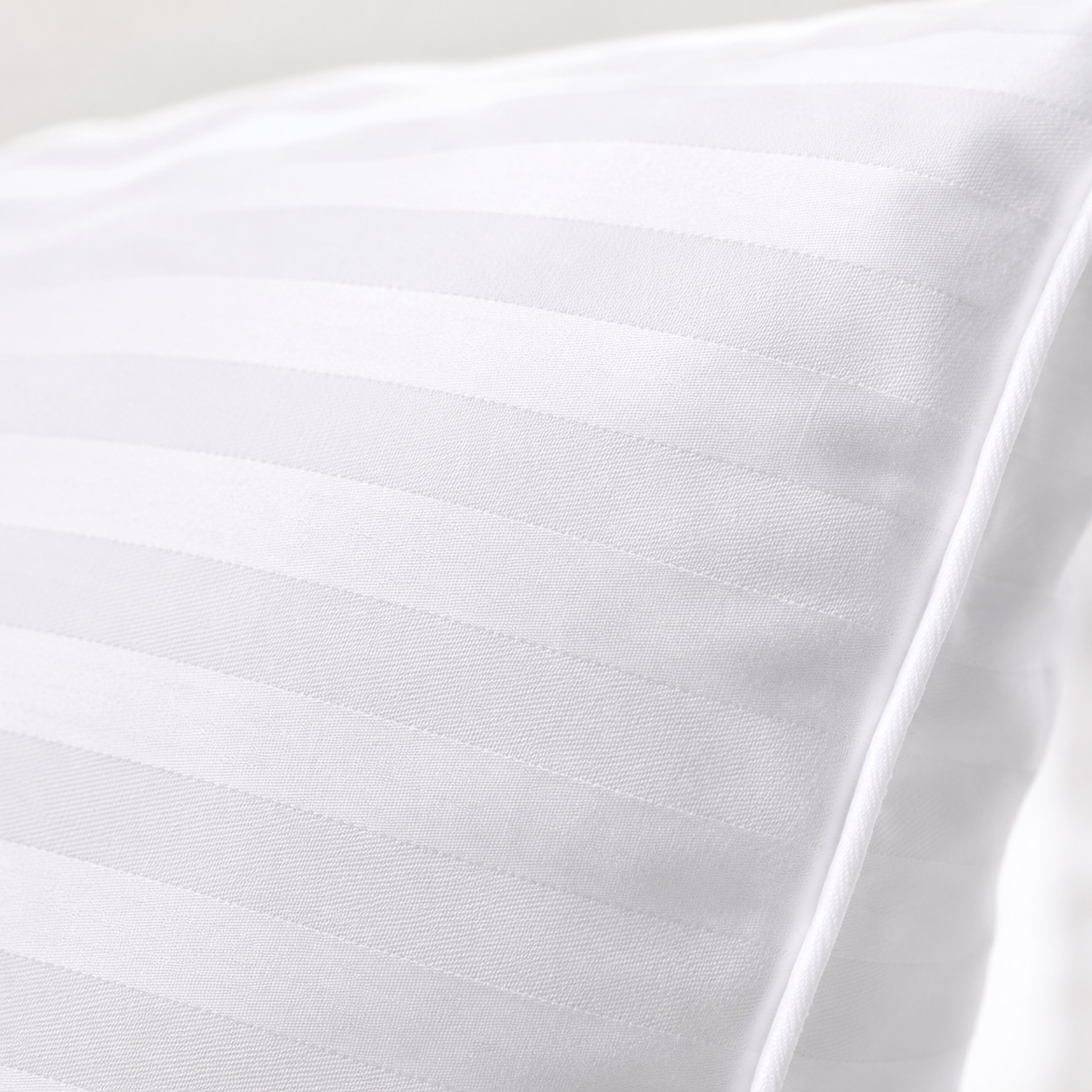 Relaxed Hotel Pillow